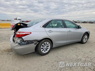Trzecie zdjęcie samochodu z tyłu: 2016 TOYOTA CAMRY LE VIN:4T4BF1FK7GR557501 - miniatura