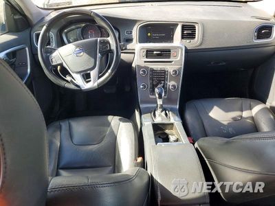 Zdjęcie 8 z 12 samochodu: 2016 VOLVO S60 PREMIER VIN:YV126MFK4G2411899 - miniatura