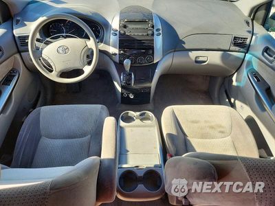 Zdjęcie 8 z 13 samochodu: 2009 TOYOTA SIENNA LE VIN:5TDBK23C89S026506 - miniatura