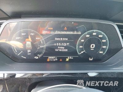 Zdjęcie 9 z 13 samochodu: 2022 AUDI E-TRON PREMIUM VIN:WA1AAAGE7NB014198 - miniatura