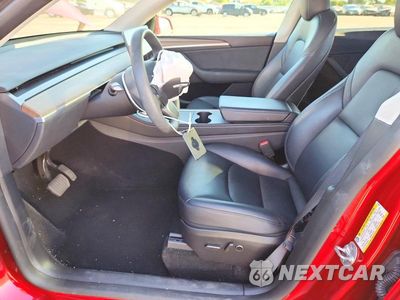 Zdjęcie 7 z 12 samochodu: 2025 TESLA MODEL Y VIN:7SAYGDED5SF216483 - miniatura
