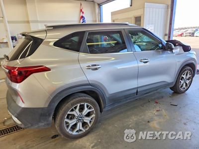 Trzecie zdjęcie samochodu z tyłu: 2021 KIA SELTOS EX VIN:KNDERCAA2M7111666 - miniatura