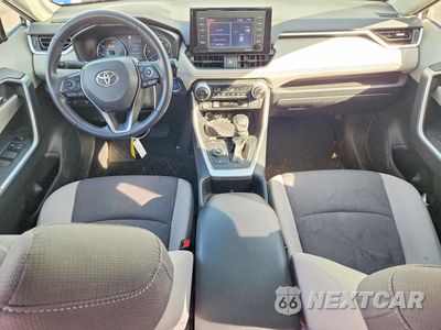 Zdjęcie 8 z 13 samochodu: 2022 TOYOTA RAV4 XLE VIN:JTMRWRFV3ND164677 - miniatura
