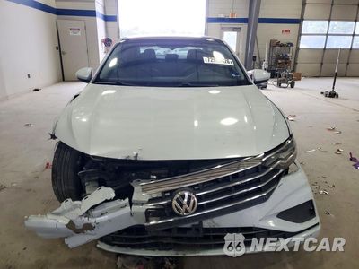 Piąte zdjęcie samochodu w środku: 2019 VOLKSWAGEN JETTA S VIN:3VWC57BU2KM125103 - miniatura