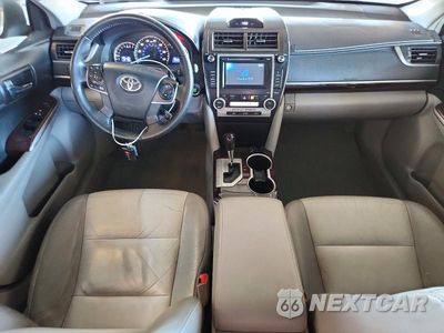 Zdjęcie 8 z 12 samochodu: 2013 TOYOTA CAMRY XLE VIN:4T4BF1FK5DR334059 - miniatura
