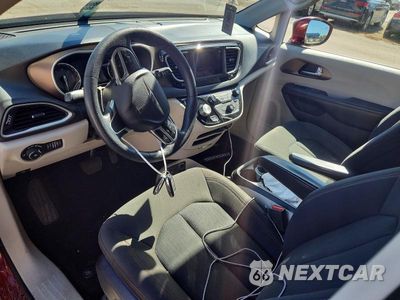 Zdjęcie 8 z 13 samochodu: 2019 CHRYSLER PACIFICA TOURING PLUS VIN:2C4RC1FG7KR709011 - miniatura