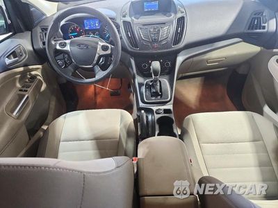 Zdjęcie 8 z 13 samochodu: 2013 FORD ESCAPE SE VIN:1FMCU0GX2DUB71508 - miniatura