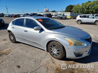 Czwarte zdjęcie samochodu z boku: 2015 NISSAN ALTIMA 2.5 SV VIN:1N4AL3AP8FC158348 - miniatura