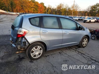Trzecie zdjęcie samochodu z tyłu: 2011 HONDA FIT VIN:JHMGE8H34BC028073 - miniatura