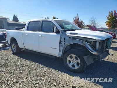 Czwarte zdjęcie samochodu z boku: 2019 RAM 1500 BIG HORN/LONE STAR VIN:1C6SRFMT7KN749123 - miniatura