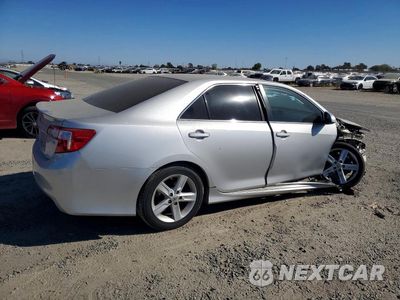 Trzecie zdjęcie samochodu z tyłu: 2013 TOYOTA CAMRY SE VIN:4T1BF1FK3DU227425 - miniatura