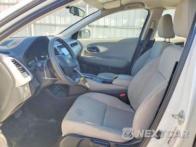 Zdjęcie 7 z 13 samochodu: 2017 HONDA HR-V LX VIN:3CZRU5H31HM709322 - miniatura