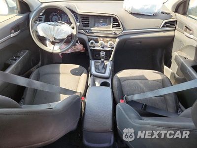 Zdjęcie 8 z 12 samochodu: 2019 HYUNDAI ELANTRA SE VIN:5NPD74LF6KH455834 - miniatura