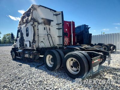 Drugie zdjęcie samochodu z przodu: 2019 FREIGHTLINER CASCADIA 125 SEMI TRUCK VIN:1FUJGLDR2KLKD8464 - miniatura