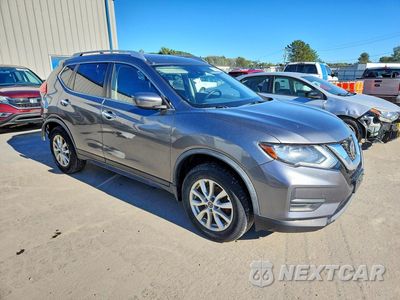 Czwarte zdjęcie samochodu z boku: 2020 NISSAN ROGUE SV VIN:JN8AT2MV8LW120325 - miniatura