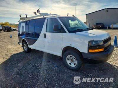 Czwarte zdjęcie samochodu z boku: 2020 CHEVROLET EXPRESS G2500 VIN:1GCWGAFG4L1246516 - miniatura