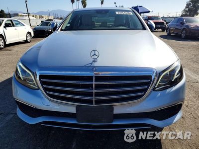 Piąte zdjęcie samochodu w środku: 2017 MERCEDES-BENZ E 300 VIN:WDDZF4JBXHA078357 - miniatura