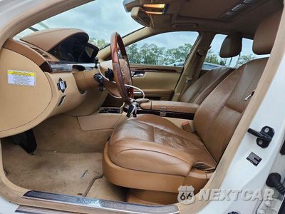 Zdjęcie 7 z 12 samochodu: 2009 MERCEDES-BENZ S 550 VIN:WDDNG71X69A260535 - miniatura