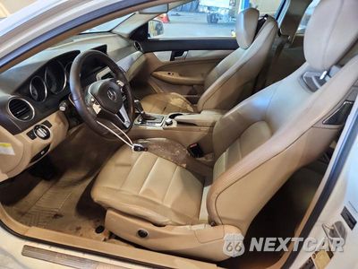 Zdjęcie 7 z 12 samochodu: 2013 MERCEDES-BENZ C 250 VIN:WDDGJ4HB8DF989196 - miniatura