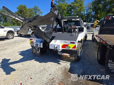 Trzecie zdjęcie samochodu z tyłu: 2017 RAM 5500 VIN:3C7WRNFL1HG658497 - miniatura