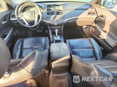 Zdjęcie 8 z 13 samochodu: 2009 HONDA ACCORD EXL VIN:1HGCP26849A040995 - miniatura