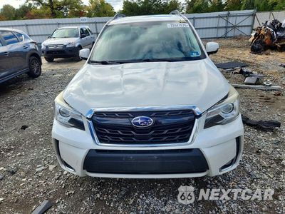 Piąte zdjęcie samochodu w środku: 2018 SUBARU FORESTER 2.0XT TOURING VIN:JF2SJGWC1JH490999 - miniatura