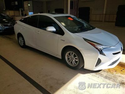 Czwarte zdjęcie samochodu z boku: 2017 TOYOTA PRIUS FOUR VIN:JTDKARFU8H3034492 - miniatura