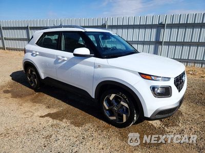 Czwarte zdjęcie samochodu z boku: 2025 HYUNDAI VENUE SEL VIN:KMHRC8A31SU386764 - miniatura