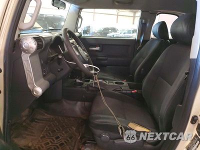 Zdjęcie 7 z 13 samochodu: 2008 TOYOTA FJ CRUISER BASE VIN:JTEBU11F380103071 - miniatura