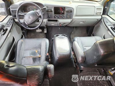 Zdjęcie 8 z 12 samochodu: 2005 FORD F250 SUPER DUTY VIN:1FTSW21P65EA43590 - miniatura