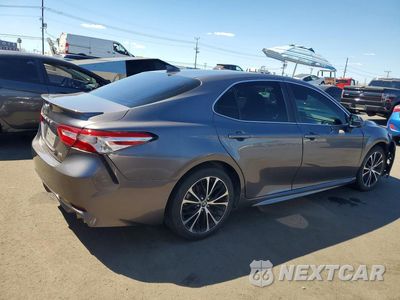Trzecie zdjęcie samochodu z tyłu: 2020 TOYOTA CAMRY SE VIN:4T1G11AK3LU340219 - miniatura
