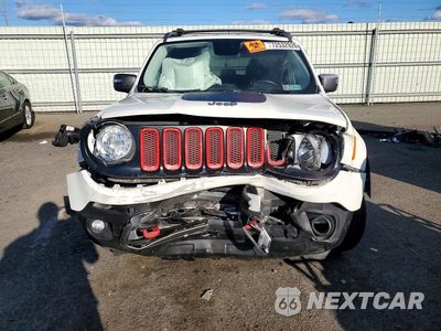Piąte zdjęcie samochodu w środku: 2015 JEEP RENAGADE VIN:ZACCJBCT0FPB68977 - miniatura
