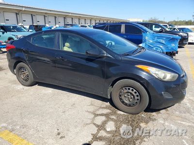Czwarte zdjęcie samochodu z boku: 2012 HYUNDAI ELANTRA GLS VIN:5NPDH4AE9CH149297 - miniatura