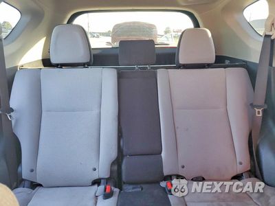 Zdjęcie 10 z 13 samochodu: 2018 TOYOTA RAV4 XLE VIN:JTMWFREV9JD132122 - miniatura