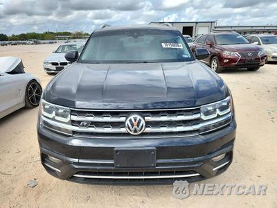 Piąte zdjęcie samochodu w środku: 2019 VOLKSWAGEN ATLAS SE VIN:1V2YR2CA3KC591269 - miniatura