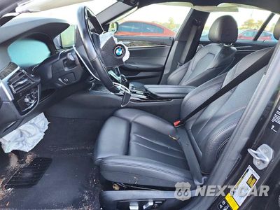 Zdjęcie 7 z 12 samochodu: 2020 BMW 530 XI VIN:WBAJR7C06LCD71293 - miniatura