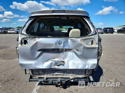Zdjęcie 6 z 14 samochodu: 2015 TOYOTA SIENNA L 7-PASSENGER VIN:5TDZK3DC2FS602024 - miniatura