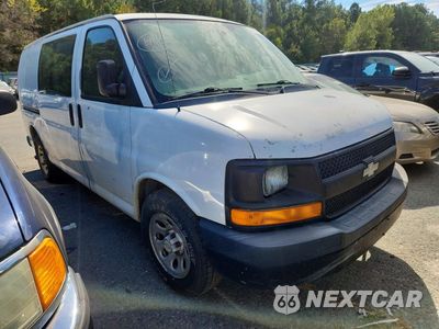 Czwarte zdjęcie samochodu z boku: 2012 CHEVROLET EXPRESS G1500 DELIVERY VAN VIN:1GCSGAFX6C1177732 - miniatura