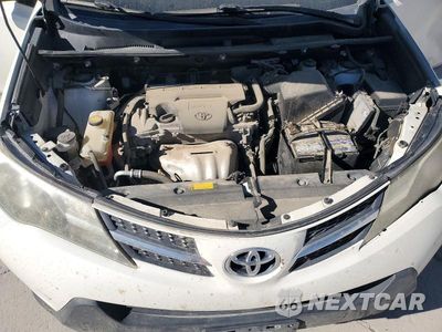 Zdjęcie 12 z 13 samochodu: 2015 TOYOTA RAV4 LIMITED VIN:2T3DFREV8FW243505 - miniatura
