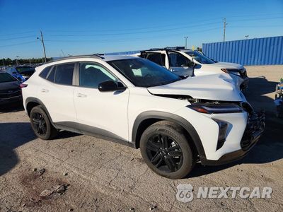 Czwarte zdjęcie samochodu z boku: 2025 CHEVROLET TRAX ACTIV VIN:KL77LKEP1SC107919 - miniatura
