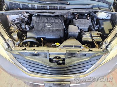 Zdjęcie 12 z 13 samochodu: 2011 TOYOTA SIENNA LE VIN:5TDKK3DC4BS049257 - miniatura