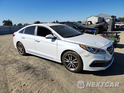 Czwarte zdjęcie samochodu z boku: 2015 HYUNDAI SONATA SPORT 2.0T VIN:5NPE34AB2FH093703 - miniatura