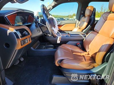 Zdjęcie 7 z 13 samochodu: 2023 LINCOLN NAVIGATOR L RESERVE VIN:5LMJJ3LG1PEL04228 - miniatura