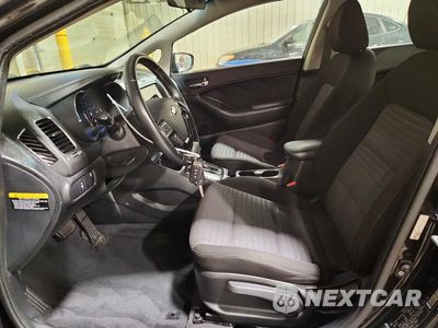 Zdjęcie 7 z 12 samochodu: 2017 KIA FORTE S VIN:3KPFL4A76HE111949 - miniatura