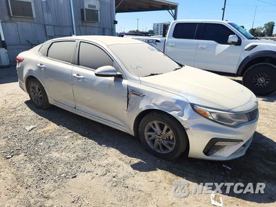 Czwarte zdjęcie samochodu z boku: 2020 KIA OPTIMA LX VIN:5XXGT4L31LG418993 - miniatura