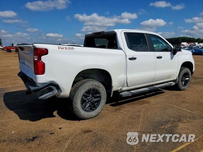 Trzecie zdjęcie samochodu z tyłu: 2024 CHEVROLET SILVERADO K1500 LT TRAIL BOSS VIN:3GCUDFED9RG344679 - miniatura