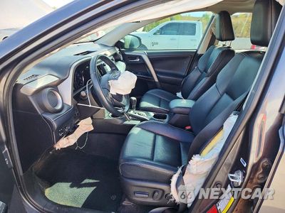 Zdjęcie 7 z 13 samochodu: 2018 TOYOTA RAV4 LIMITED VIN:2T3YFREV7JW464085 - miniatura