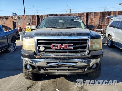 Piąte zdjęcie samochodu w środku: 2011 GMC SIERRA K1500 SLE VIN:3GTP2VE32BG266871 - miniatura