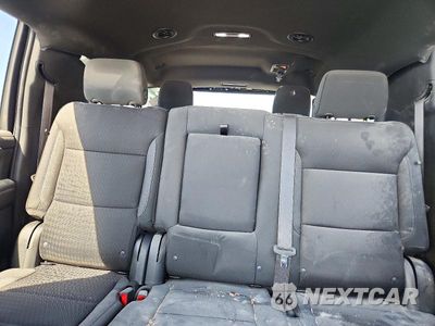 Zdjęcie 10 z 14 samochodu: 2023 CHEVROLET SUBURBAN C1500 LS VIN:1GNSCBKD5PR465219 - miniatura