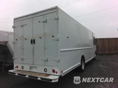 Trzecie zdjęcie samochodu z tyłu: 2013 FORD F59 DELIVERY TRUCK VIN:1F66F5KY9D0A12830 - miniatura